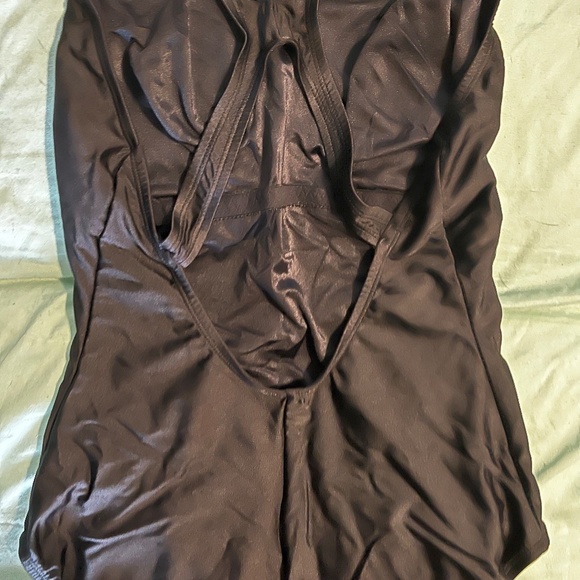 Black one piece speedo bathing suit - Picture 14 of 14